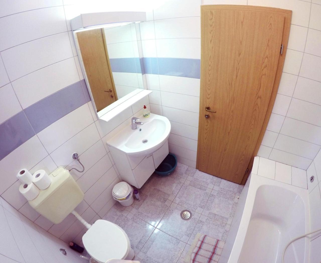 Blue City Apartment'S Repic Biograd Na Moru Extérieur photo